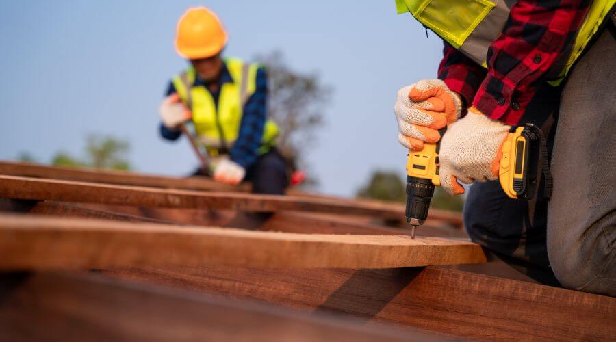 Professional gutter cleaning in Carter, MT